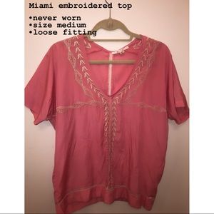 Comfortable breezy top WORN ONCE